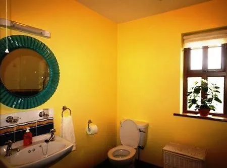 White Thorn House * Clifden