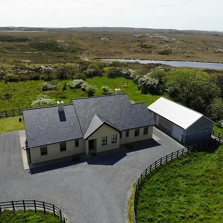 White Thorn House Clifden