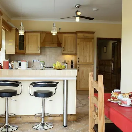 White Thorn House * Clifden